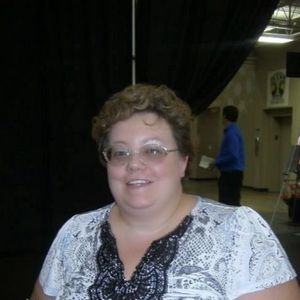 Meet your Posher, Stefanie